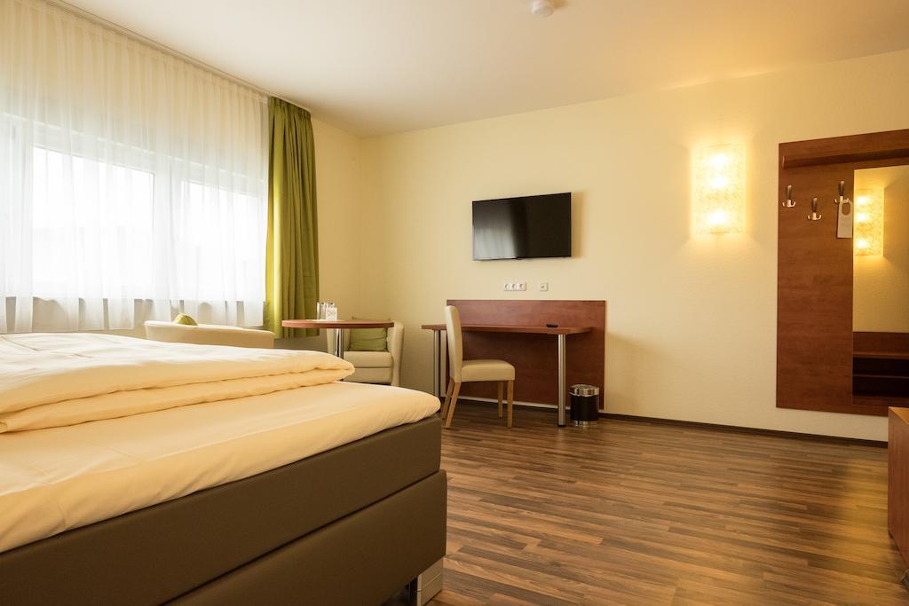 Hotel Viola Hochheim am Main Chambre photo